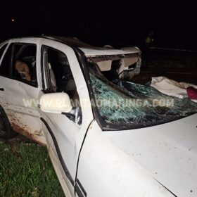 Fotos de Homem morre após bater carro contra árvore em Maringá