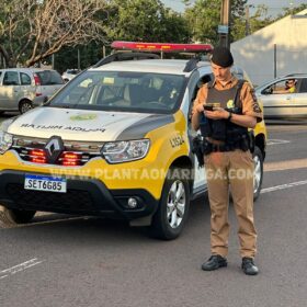 Fotos de Jovem é socorrido só de cueca e afirma que foi sequestrado e teve a caminhonete roubada em Maringá