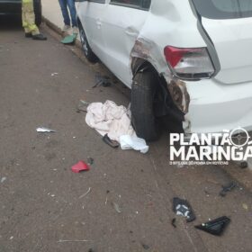 Fotos de Carro capota após colisão em Maringá; câmera de segurança registra acidente 