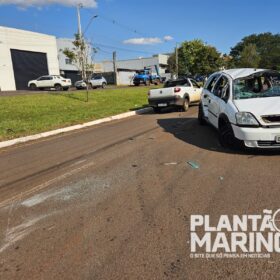 Fotos de Vídeo mostra carro capotando diversas vezes após colisão em Maringá