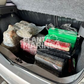 Fotos de Pastor é preso pela PRF de Maringá transportando maconha e skank