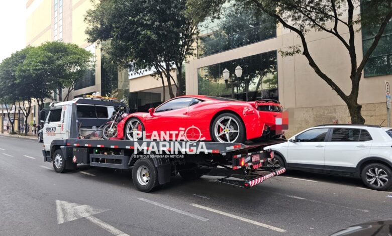 Fotos de Ferrari avaliada em quase R$ 2 milhões é guinchada em Maringá por débito de R$ 90 reais