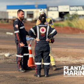 Fotos de Uma pessoa morreu e outra ficou gravemente ferida após um acidente entre dois caminhões entre Maringá e Iguaraçu