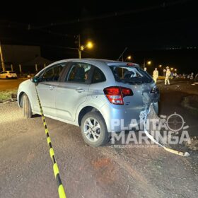 Fotos de Vídeo mostra carreta desgovernada derrubando postes, árvores e batendo em 7 carros em Maringá 