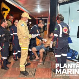 Fotos de Homem é esfaqueado pela esposa em Sarandi após discussão de casal