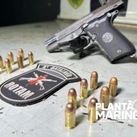 Fotos de Irmãos são detidos com armas durante abordagem em Maringá