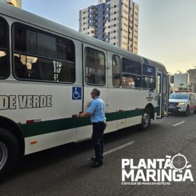 Fotos de Imagens mostram mãe caindo de ônibus do transporte público em Maringá