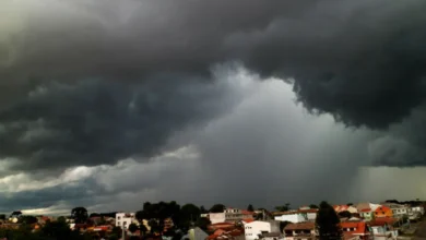 Fotos de 91 cidades entram em alerta para tempestade no Paraná; veja a lista