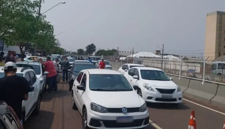 Fotos de ANP interdita cooperativa de motoristas de aplicativo em Maringá