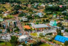 Fotos de Cidadezinha do Paraná com 4 mil habitantes abre concurso com salário de até R$ 11,1 mil