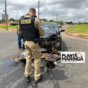 Fotos de Colisão em Maringá deixa casal ferido após veículo invadir preferencial