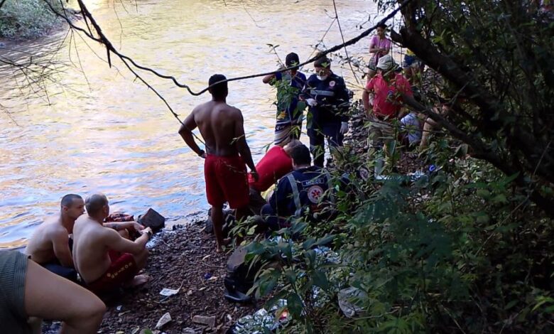 Fotos de Criança de 13 anos morre afogado em cachoeira na região