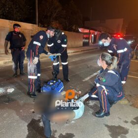 Fotos de Duas pessoas são baleadas após briga com vizinho no Jardim Panorama em Sarandi