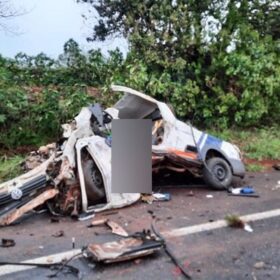 Fotos de Homem em veículo com placas de Sarandi morre após grave acidente na BR-376