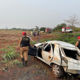 Fotos de Homem com mandado de prisão por tráfico de drogas morre após capotar carro entre Maringá e Floresta  