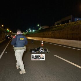 Fotos de Vídeo mostra dois carros e uma moto atropelando ciclista que morreu no Contorno Norte em Maringá - apenas um condutor parou para prestar socorro  