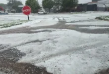 Fotos de Cidades do Paraná registram chuva de granizo; veja