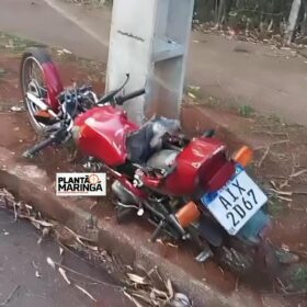 Fotos de Motociclista morre após bater contra poste em Maringá