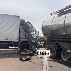 Fotos de Motorista de caminhão fica preso às ferragens após acidente entre Marialva e Sarandi; veja o vídeo