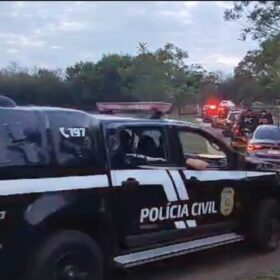 Fotos de Motorista morre após colisão frontal entre caminhão e Saveiro com placa de Maringá