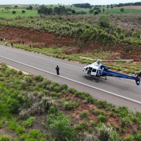 Fotos de Três pessoas morrem no choque entre veículos trecho da BR-487