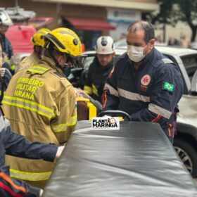 Fotos de Câmera registra carro avançando preferencial e provocando acidente em Maringá