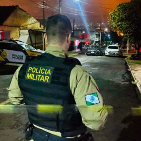 Fotos de Dois bandidos morrem após confronto com a polícia na região