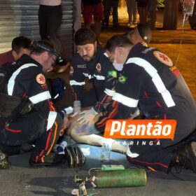 Fotos de Homem é intubado após ser encontrado com facada no peito na porta de igreja em Maringá