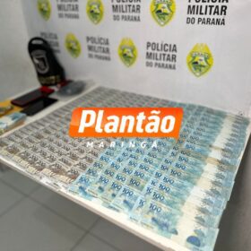 Fotos de Polícia Militar recupera caminhonete furtada e encontra R$ 50 mil escondidos no veículo em Maringá