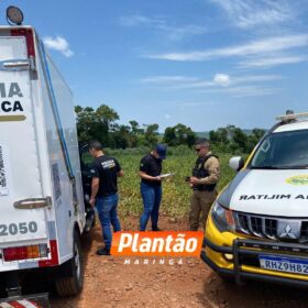 Fotos de Corpo de homem é encontrado caído ao lado de motocicleta