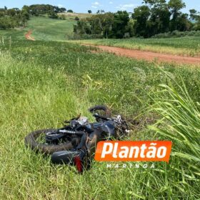 Fotos de Corpo de homem é encontrado caído ao lado de motocicleta