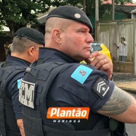 Fotos de Homem é executado com 14 tiros na frente da casa da mãe em Sarandi