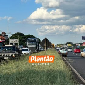 Fotos de Motorista fica gravemente ferido após capotar e bater de frente com caminhão em Maringá