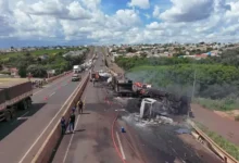 Fotos de Advogado diz que acidente no Contorno Norte ocorreu por falta de sinalização; duas pessoas morreram