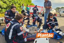 Fotos de Motociclista fica em estado grave após colisão traseira com caminhão no Contorno Sul em Maringá