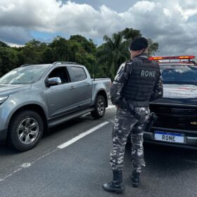 Fotos de Criminoso com caminhonete furtada em Maringá morre em confronto com a RONE